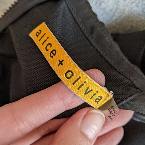 Alice + Olivia LBD Devon Black Dress - Silk Mesh Pleated Cap Sleeves Sheath Sz S - Picture 7 of 12